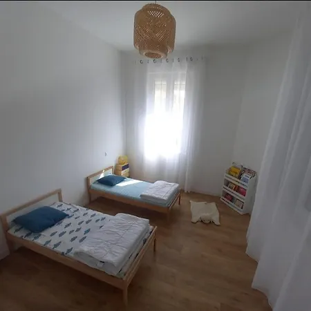 Holiday home Les Capucines
